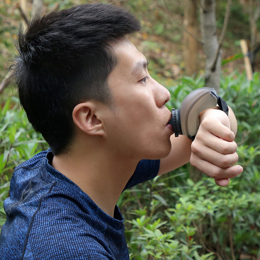 Running Wrist Water Bottle | 200ml Hands-Free Design | Food-Grade Silicone Bite Valve