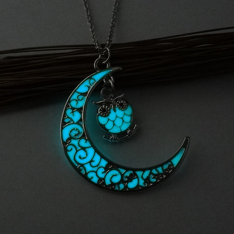 Luminescent Necklace | Glow-in-the-Dark Pendant | Elegant Delicate Chain